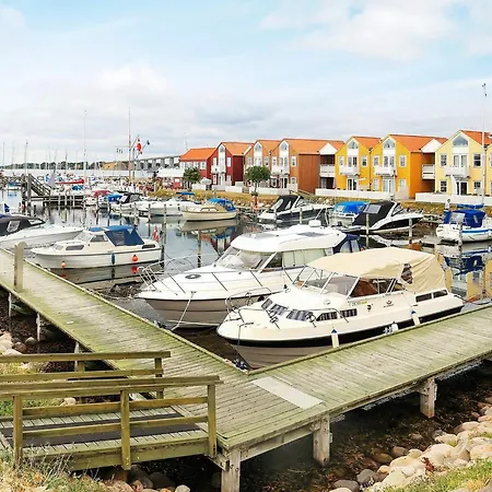 4 Star In * Rudkøbing